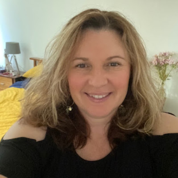 Meet your Posher, Kim - Picture 1 of 1